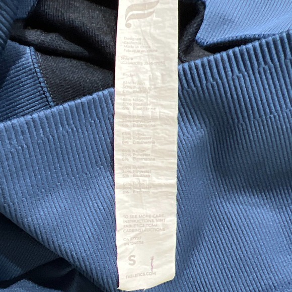 Fabletics High Waisted Seamless Leopard Print Leggings, Size small - Picture 5 of 5